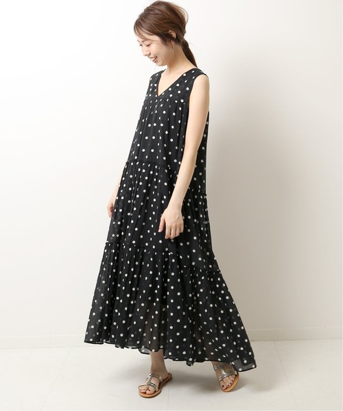 夏の黒ワンピースの正解は 大人のおすすめの黒ワンピ15選 ローリエプレス