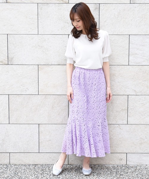 シンプルスタイルもサマになる 秋まで使えるレーススカートコーデ15選 ローリエプレス
