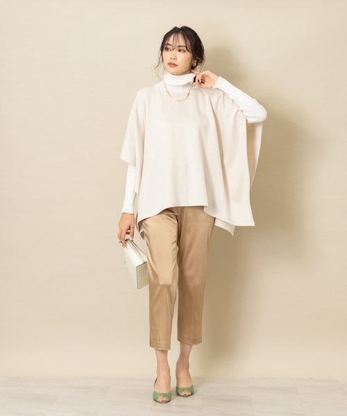 年のトレンドアイテム ポンチョ 大人のためのコーデ15選 ローリエプレス