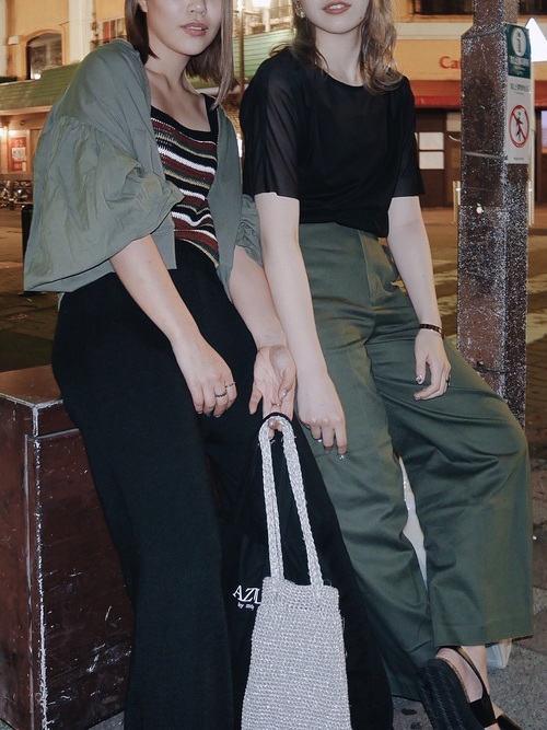 友達リンクコーデ 大人なお揃いルックのヒントをチェック ローリエプレス