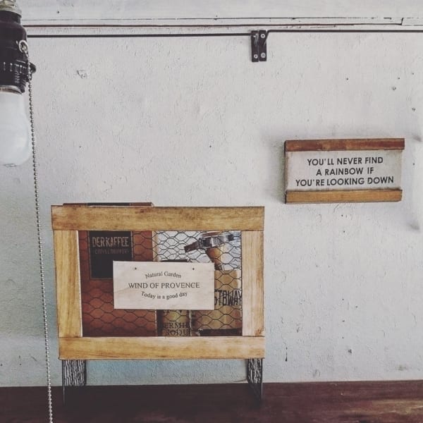 セリア ワイヤーメッシュラティスをリメイク 100均グッズで作るおしゃれアイテム ローリエプレス