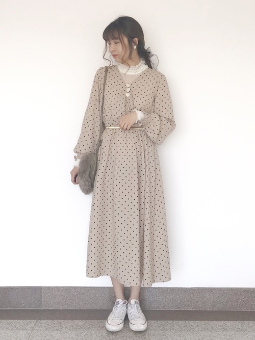 Gu のワンピースで簡単おしゃれ プチプラな一枚で完成する上級コーデ15選 ローリエプレス