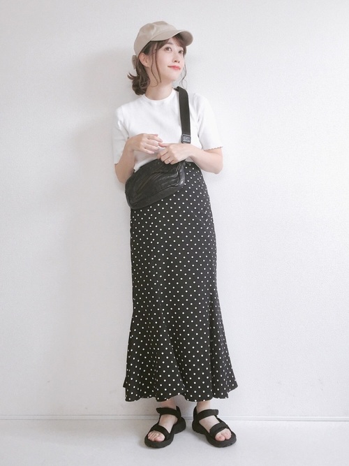 ユニクロトップスで作る高見えコーデ術 絶対使える人気アイテム特集 ローリエプレス ユニクロトップスで作る高見えコーデ術 絶対使える人気アイテム特集 ローリエプレス