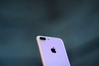 iPhone 8に搭載の「巨大電源ボタン」に隠された重大な秘密