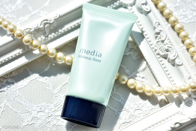 赤ら顔でお悩みのあなたへ コントロールカラー使ってる メディアのメイクアップベースでお悩み解決 ローリエプレス