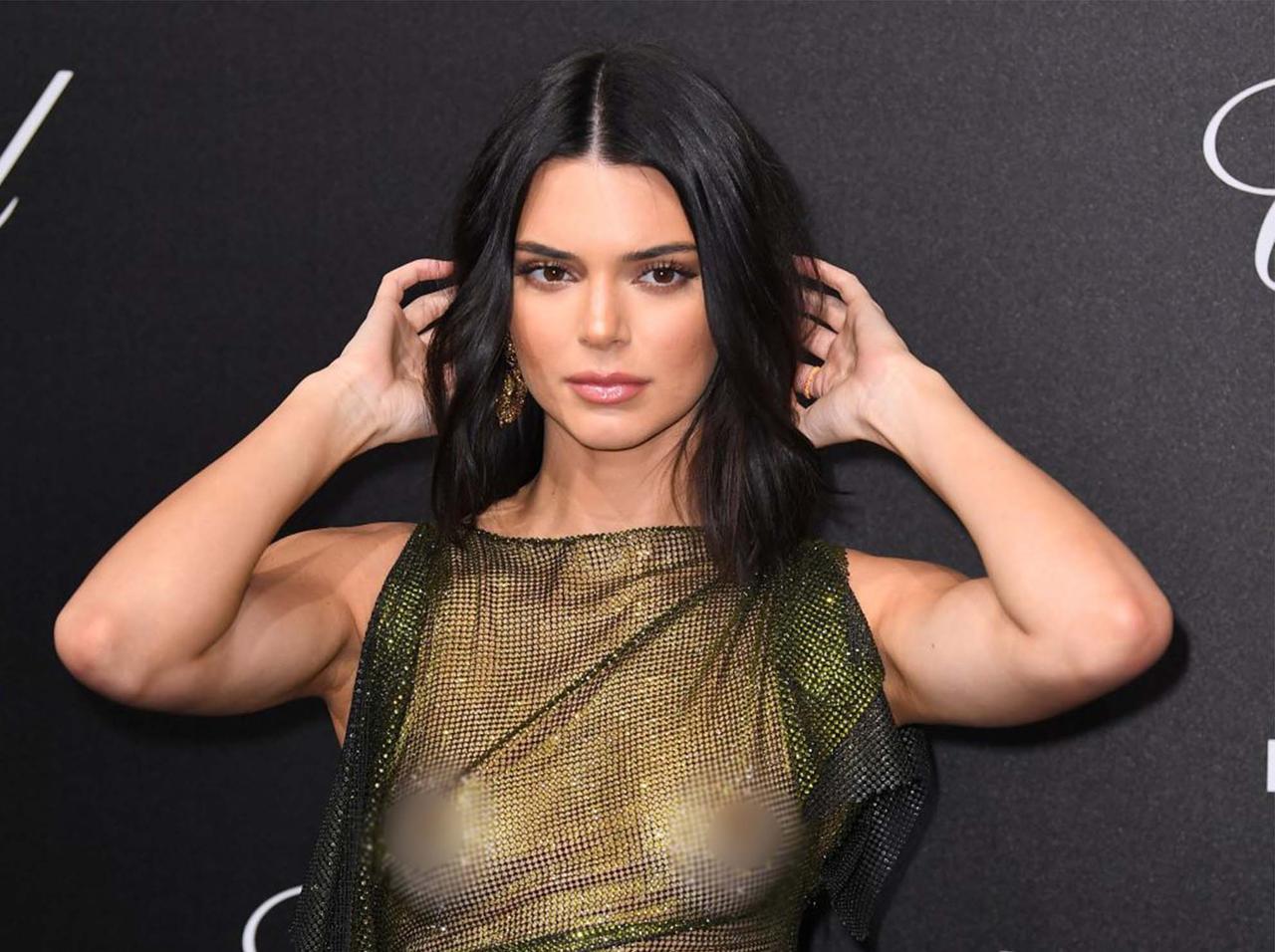 ケンダル ジェンナー 全裸写真が流出した直後に大胆すぎる 反撃 18年9月25日 エキサイトニュース