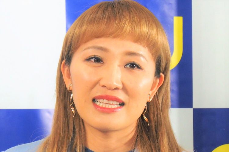 丸山桂里奈 ものまね芸人とのツーショット公開 自分がどちらかわかりません 年3月12日 エキサイトニュース