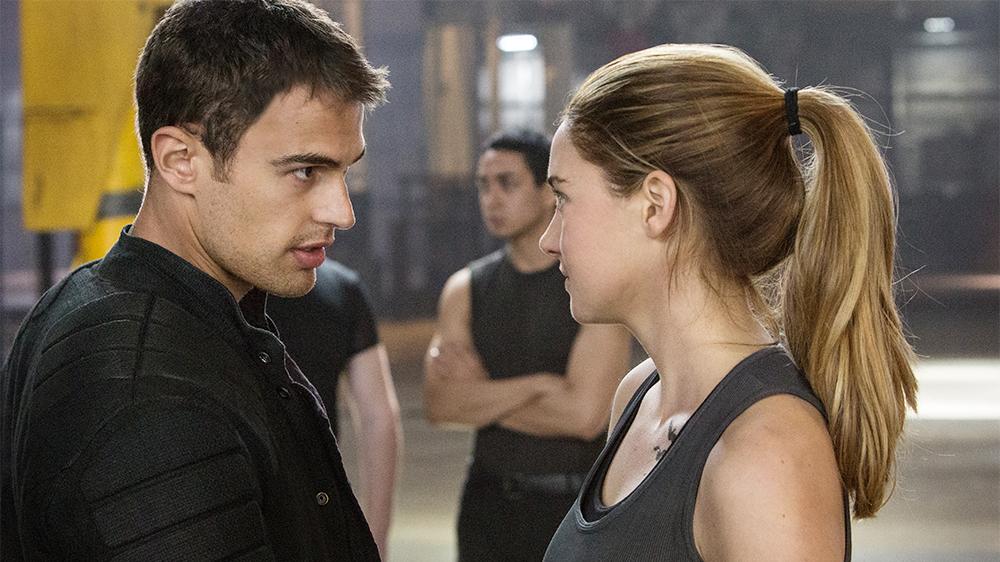 シェイリーン ウッドリー主演の映画 ダイバージェント シリーズ最終章 監督が降板 16年2月13日 エキサイトニュース