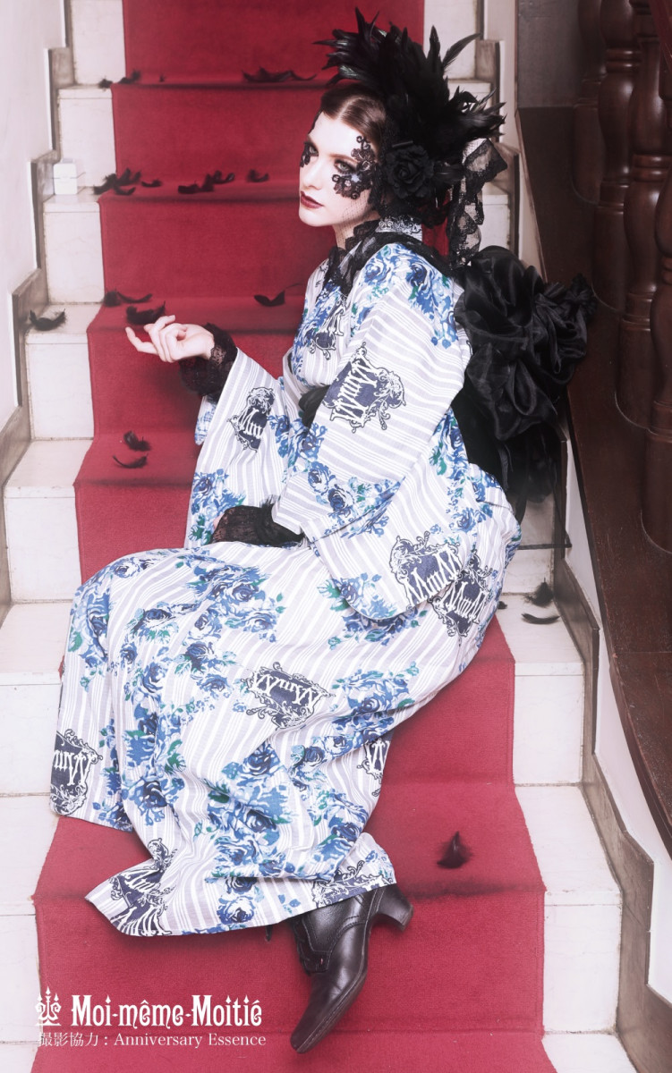 Mana様ブランド モワ メーム モワティエ 初の 浴衣 誕生 この夏は青薔薇で涼やかエレガントに 19年5月24日 エキサイトニュース