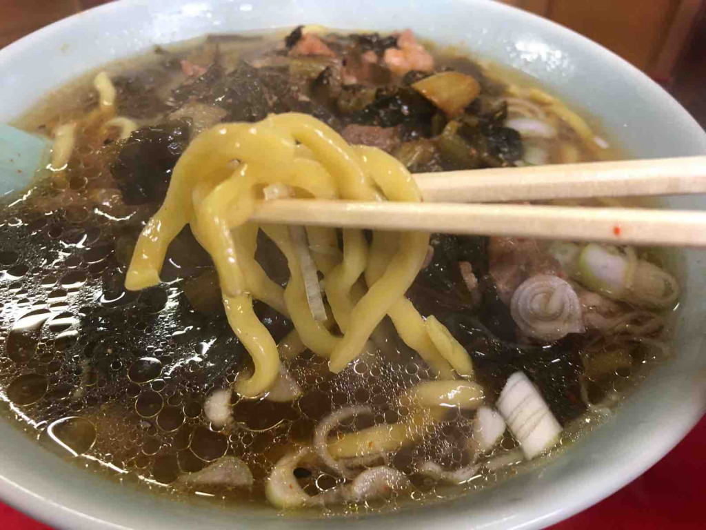 超極太麺に野沢菜と豚の炒め物がドカン 築地やよい軒 のやよい麺が超ウマい 年1月21日 エキサイトニュース