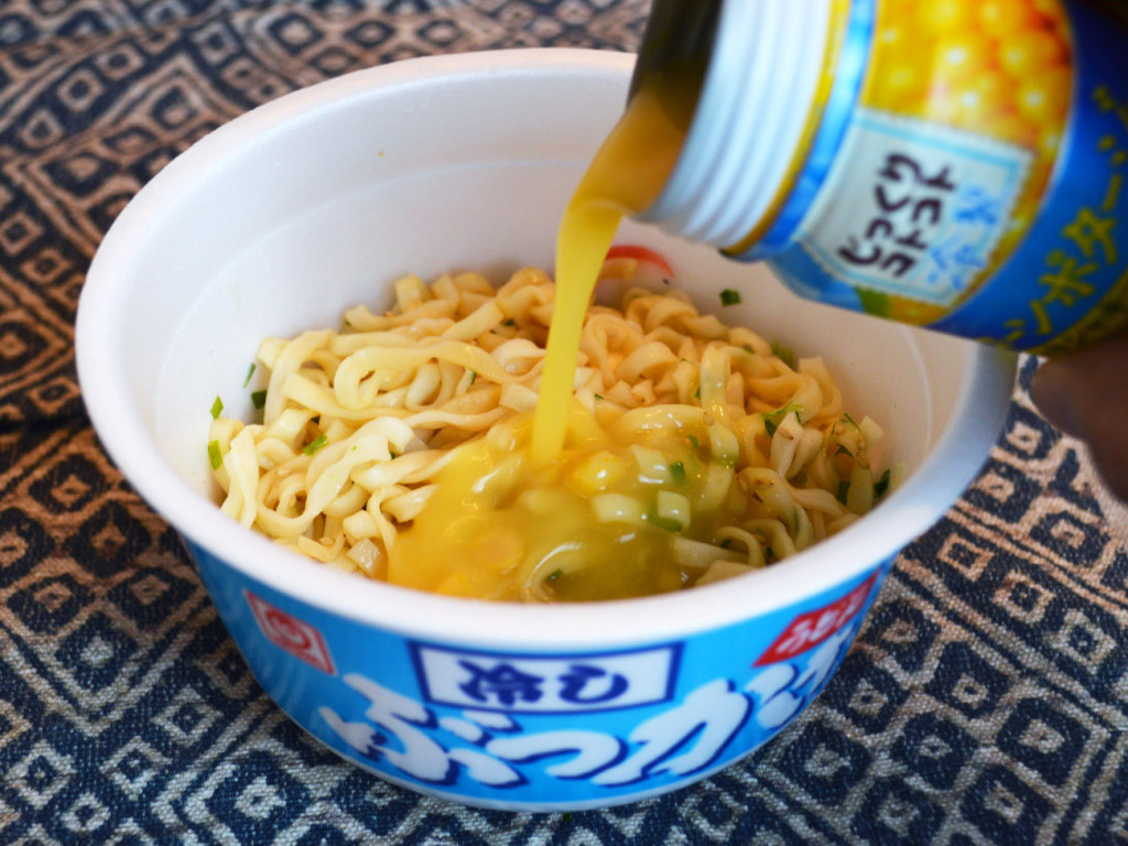 冷製コーンスープを マルちゃん 冷しぶっかけうどん に追いぶっかけすると魂が震えるウマさ 年夏の感動体験をあなたに 年8月1日 エキサイトニュース