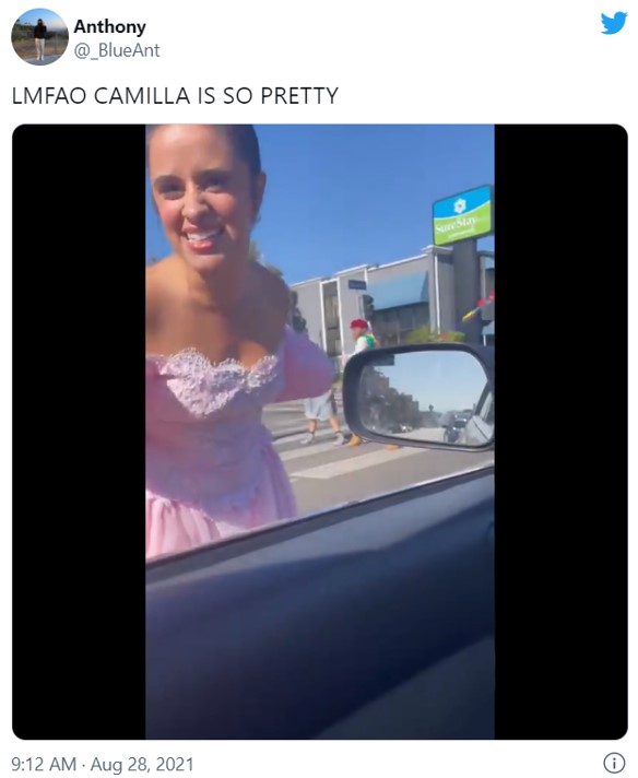 Amazon Original Movie シンデレラ の主要キャストによるフラッシュモブ 撮影した人は超ラッキー 通勤途中の人にはすごい迷惑 21年8月29日 エキサイトニュース