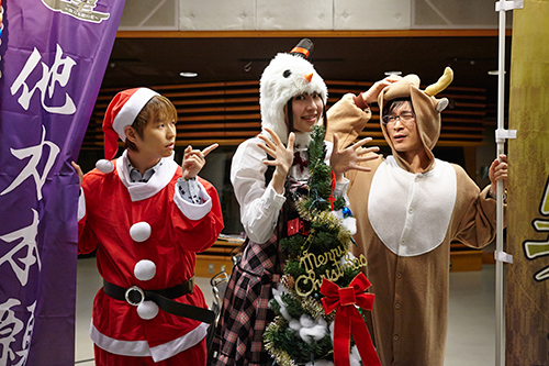 声優 阿部敦と代永翼が体を張るラジオ あべながの野望 他力本願の変 クリスマスパーティー公開録音レポート 13年12月13日 エキサイトニュース