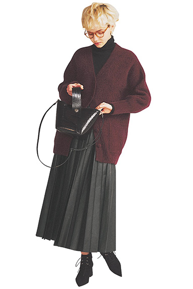 おすすめニット6選 キレイ色なのに黒ニット級の着まわし力 ローリエプレス