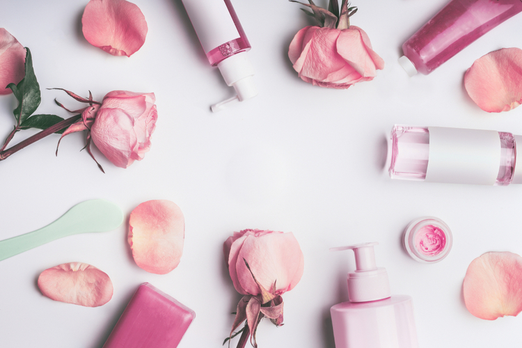 毛穴レスの陶器肌になりたい マットな美肌になるスキンケア ファンデーション ローリエプレス