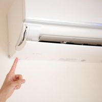 専門家に聞いた！エアコンのカビ臭を何とかする方法