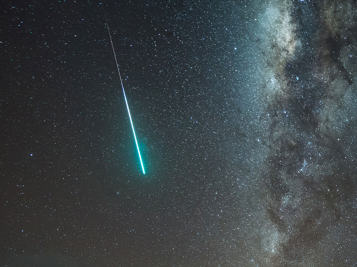 １３ １４日は 最大の流星群 ふたご座流星群 １時間で５０個の流星を見るには 21年12月13日 エキサイトニュース