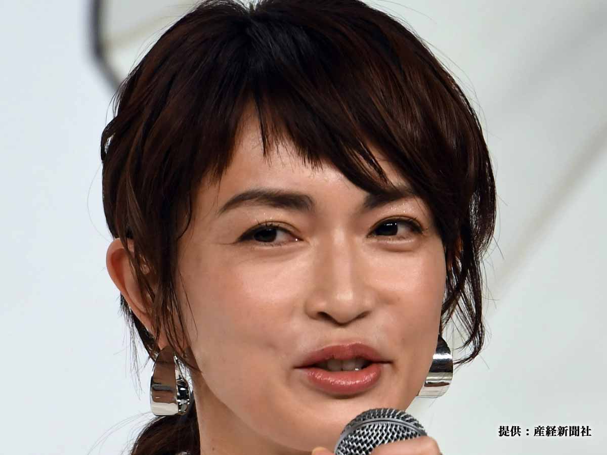 長谷川京子 インスタでセクシーなミニスカ姿披露 Youtube開設するも ファン 胸にしか目が 年6月22日 エキサイトニュース