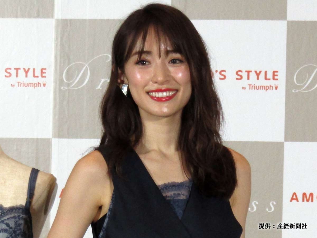 泉里香の水着写真がとにかくヤバイ 語彙力を失うボディに ずっと見てられる 年9月1日 エキサイトニュース