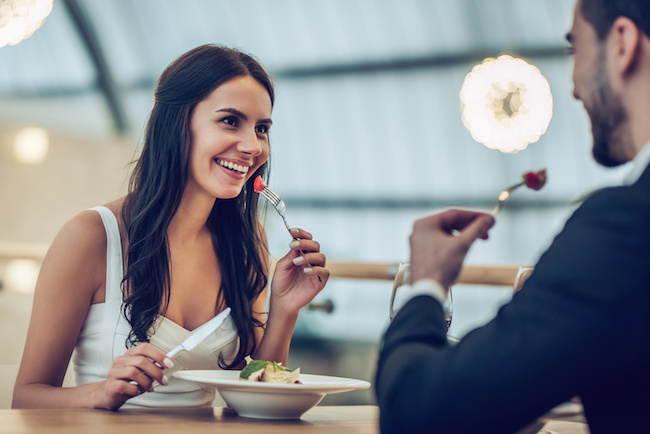 少食女子が好かれるとまだ思ってる 食事デートで食べる量より気にするべきポイント 19年11月17日 エキサイトニュース