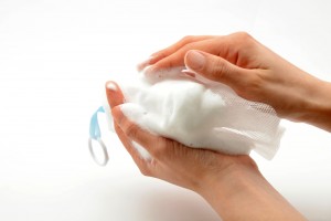 正しい洗顔方法って 8つのng洗顔とおすすめの洗顔方法 温度に注目 ローリエプレス