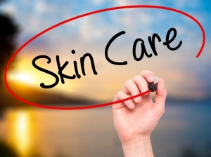 顔の乾燥どうにかしたい 顔乾燥の原因と対策 保湿クリームだけでいいの ローリエプレス