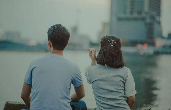 もしや浮気 二股する男性がしがちなこと ローリエプレス