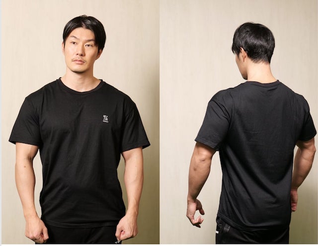 マッチョ 黒 販売 t シャツ