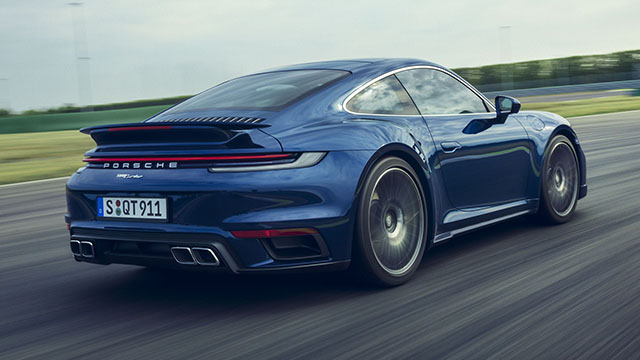 0-100km/h加速はついに2.8秒！ 新型「ポルシェ 911ターボ