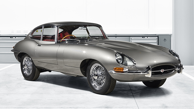 ジャガーのピュアスポーツ「Fタイプ」に、“伝説”にちなんだ2種類の特別