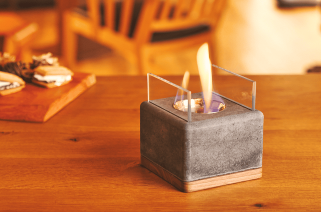 室内で使えるコンパクト焚き火台「mfire」が進化！安全性が上がった新