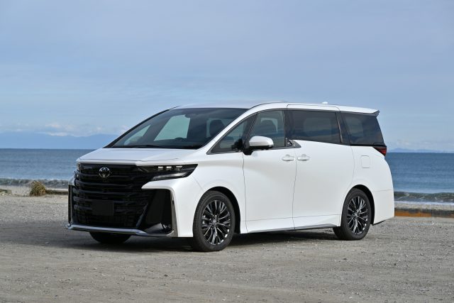 ヴェルファイアをアウトドア仕様に改造！「OGUshow VELLFIRE MB CONCEPT」が東京オートサロン2024に登場  (2024年1月11日) - エキサイトニュース