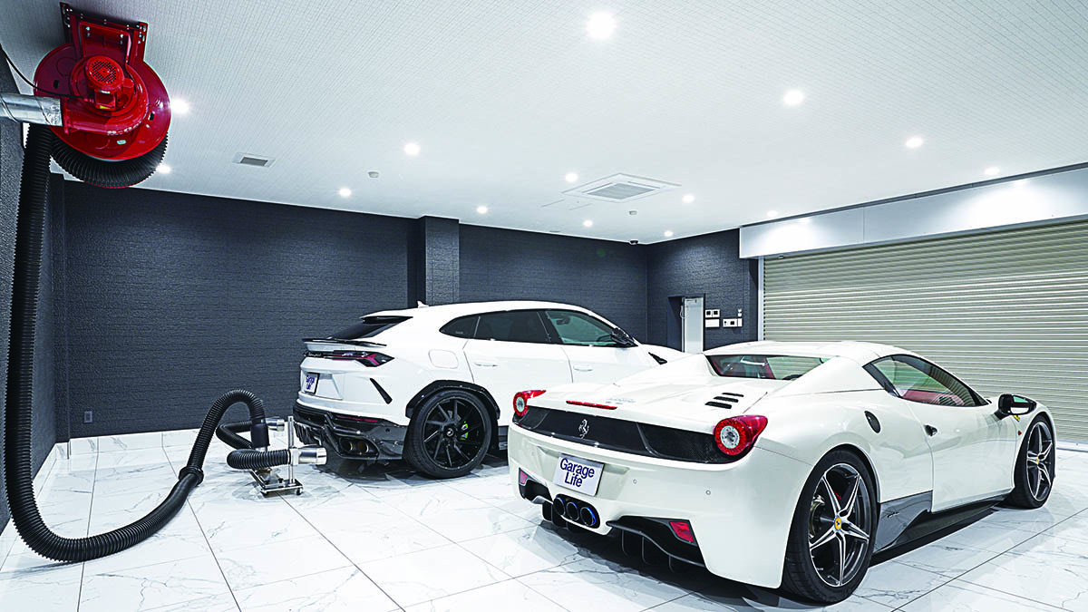 工場リノベに3000万 フェラーリ ガレージには ゲレンデ ウルス も勢揃い ガレージライフ 21年7月12日 エキサイトニュース