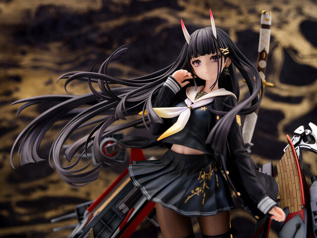 アニメキャラクター フィギュア 本を持つ 黒髪 王道の黒髪美少女！圧倒的クオリティの『アズレン』「能代」フィギュア
