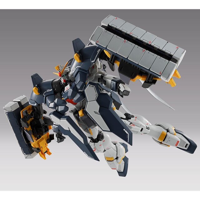 MGガンプラ　ターンX ガンダムサンドロック　アーマディロリザード ガンダムサンドロックEW」がアーマディロリザード装備でMGガンプラ化