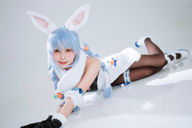 ゆ*ら様 ホロライブ/兎田ぺこら/コスプレ Inside_163220_1.jpg