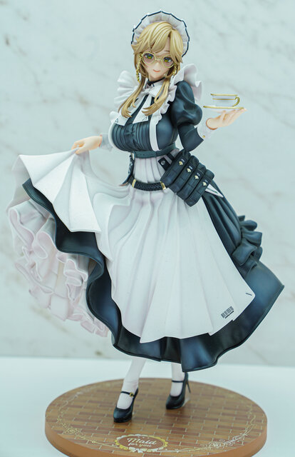 勝利の女神：NIKKE』が脅威の展示数！背中で魅せるフィギュアが
