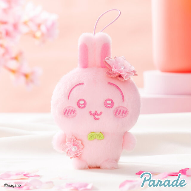 ちいかわ」頭に付いた花飾りが可愛い！“さくらいろ”のうさぎやモモンガ