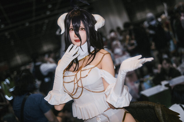 コスプレ】「オーバーロード」アルベドが妖艶で美しい！しなやか