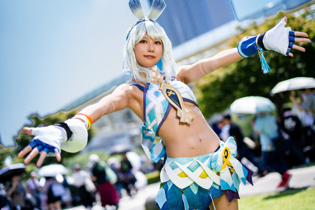 コスプレ】太陽に照らされたスレンダーな褐色の美ボディが躍動！『原神