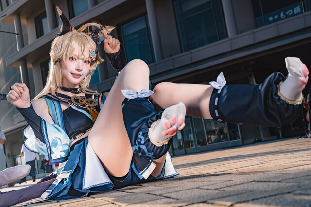 コスプレ】『原神』綺良々が、お荷物お届け！可愛らしさが際立つ美女