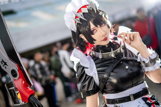 ゼンゼロ　エレンジョー コスプレ コスプレ】暑さを感じさせない、クールな“鮫メイド”！コミケに現れた