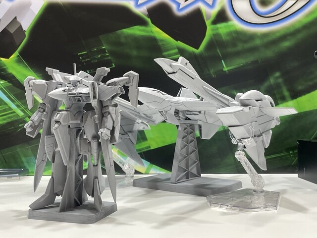 スパロボOG』より「ハイペリオン」「ヒュッケバインMk-III トロンベ