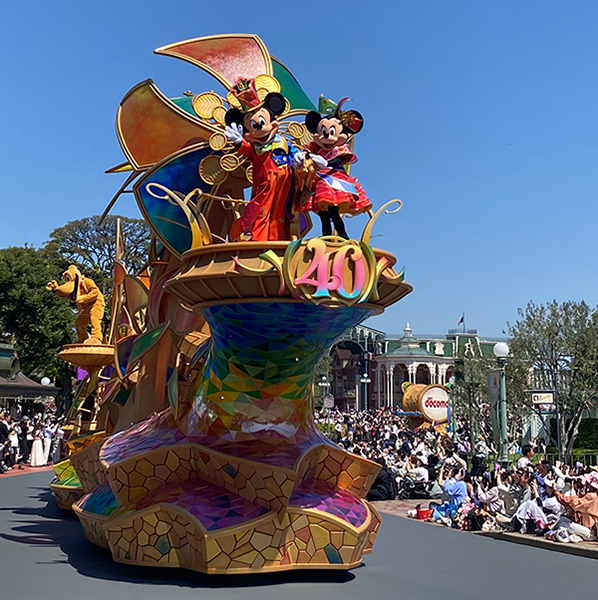 40周年の“東京ディズニーランド”はかわいいの大渋滞。フードにショー、押さえておきたい見どころをチェック！ (2023年4月15日) -  エキサイトニュース