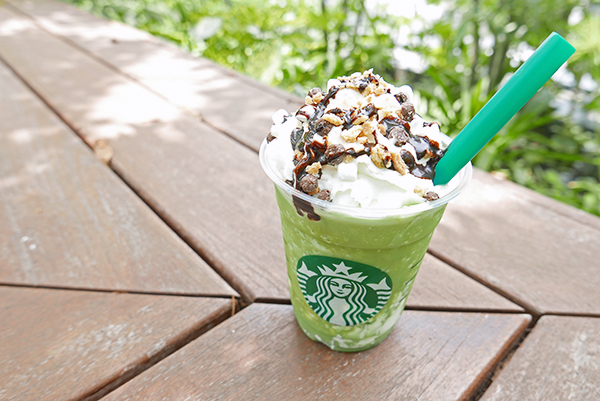 抹茶好きにはたまらない スタバ新作 ひと夏限定の 抹茶 スモア フラペチーノ を飲んできた 18年8月6日 エキサイトニュース