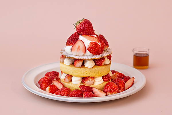 歴代no 1パンケーキも復活 J S Pancake Cafeにまっ赤なイチゴ尽くしの期間限定メニューが登場 19年2月21日 エキサイトニュース