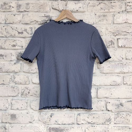 きたる くすみブルー ブームにはguのアイテムを どんなコーデも上品に変える優秀カラーなんです 年5月11日 エキサイトニュース