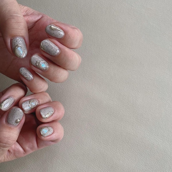 Nextトレンドの サンディネイル 砂のようなつぶつぶ感がたまらないと 癖になる人が続出中なんです 21年2月21日 エキサイトニュース