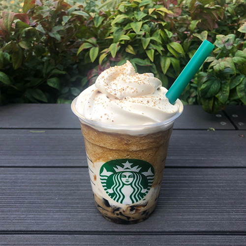 スタバの新作はデザート感あふれる一杯 店舗で抽出したコーヒー使用の クラシック ティラミス フラペチーノ ローリエプレス スタバの新作はデザート感あふれる一杯 店舗で抽出したコーヒー使用の クラシック ティラミス フラペチーノ ローリエプレス