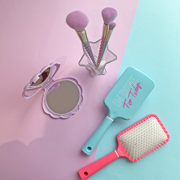 ダイソー フリュー最新コラボ クリアやオーロラの夏アイテムが登場 ローリエプレス